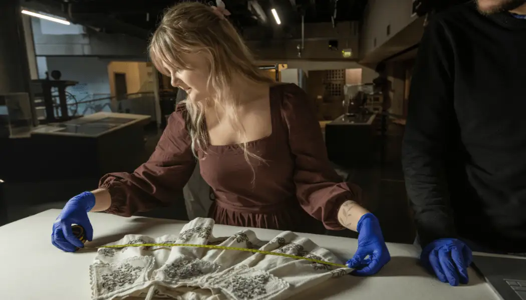 Il Museum of London sta traslocando per riaprire nel 2026 presso il Mercato vittoriano: è a metà dell’opera