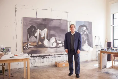 George Condo è noto per i suoi ritratti audaci che sintetizzano riferimenti storici dell’arte, dal XVII secolo olandese al Cubismo e Surrealismo del XX secolo, fino alla Pop Art del dopoguerra
