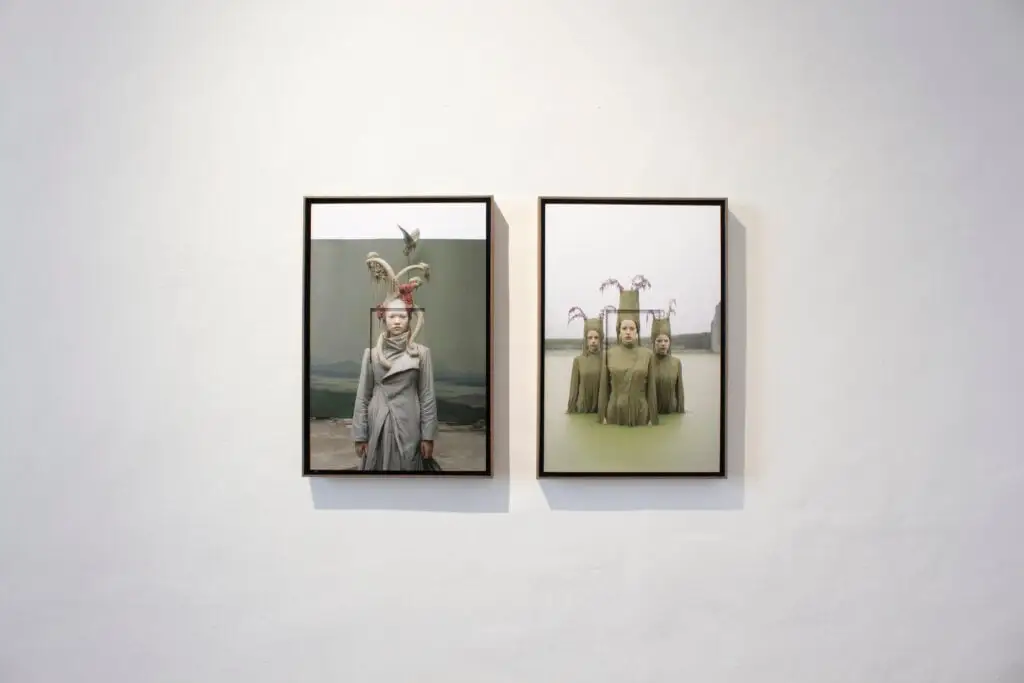 Scopri Rerum Novarum di Matteo Basilé a Todi: ritratti ibridi, paesaggi post-urbani e una nuova intelligenza naturale che fonde arte, tecnologia e spiritualità. Esperienza multisensoriale alla Galleria Giampaolo Abbondio