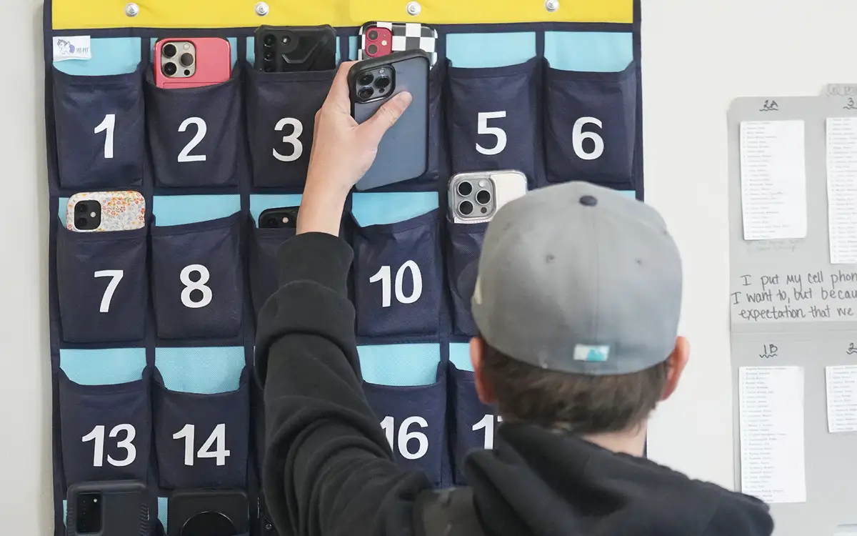 Te ne sei accorto ed hai deciso quindi di salvare i tuoi figli dalla tecnologia